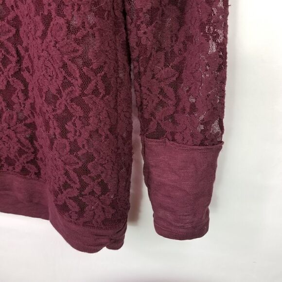 Rough Hewn long Sleeve lace top. Size M - Picture 9 of 10